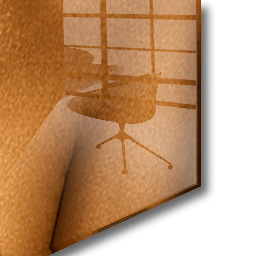 Dame in goud glasschilderij hoekfoto