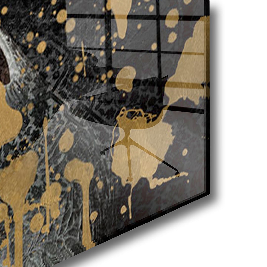 Vrouw met gouden bloemen glasschilderij hoekfoto